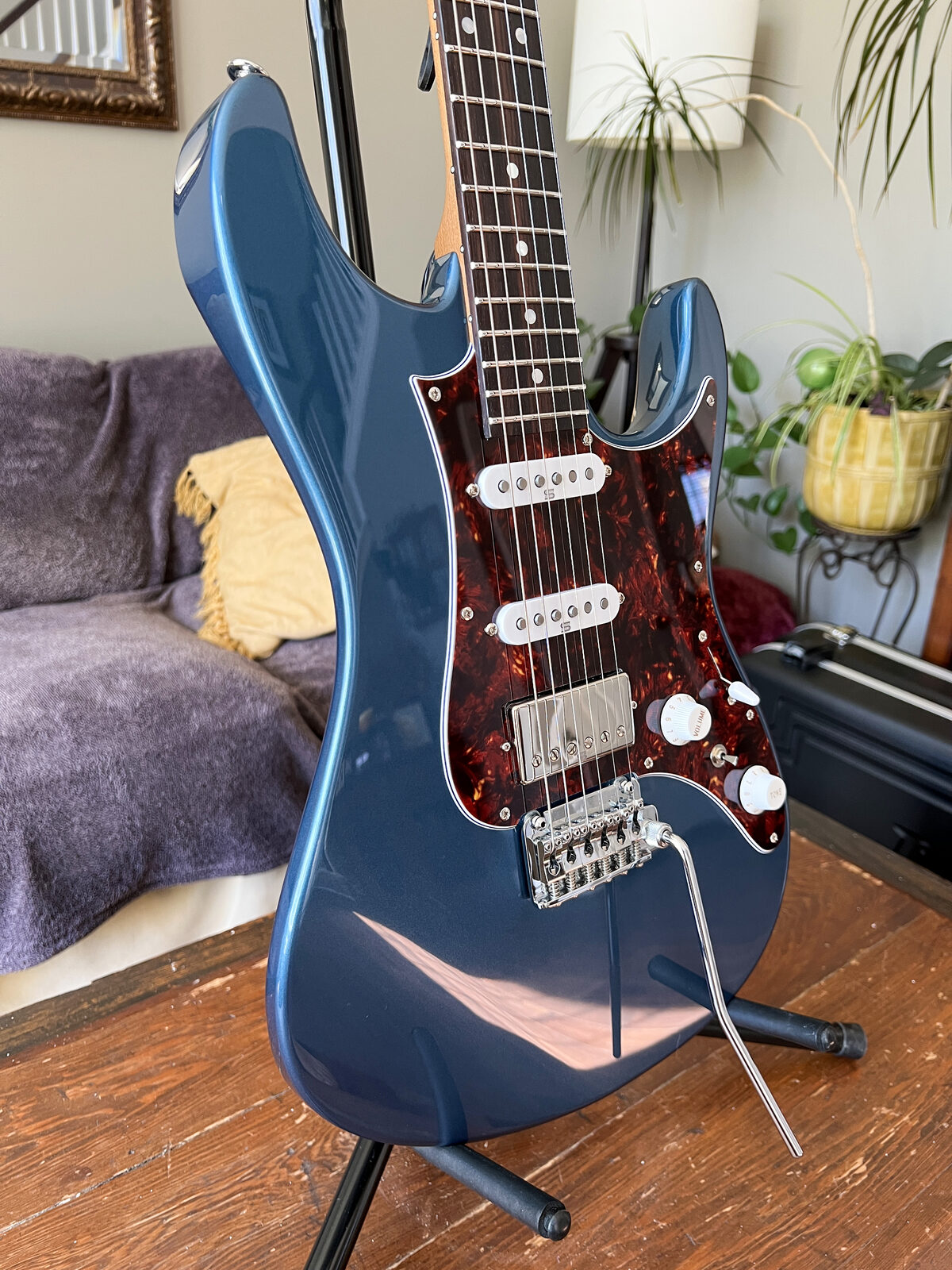 2024 Ibanez AZ2204N PBM - NEW — Ibanez